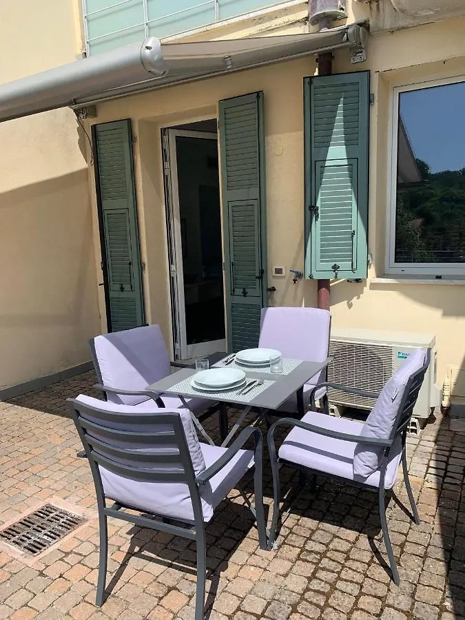 Beluga Holidays - 2 Bedrooms La Spezia Italy